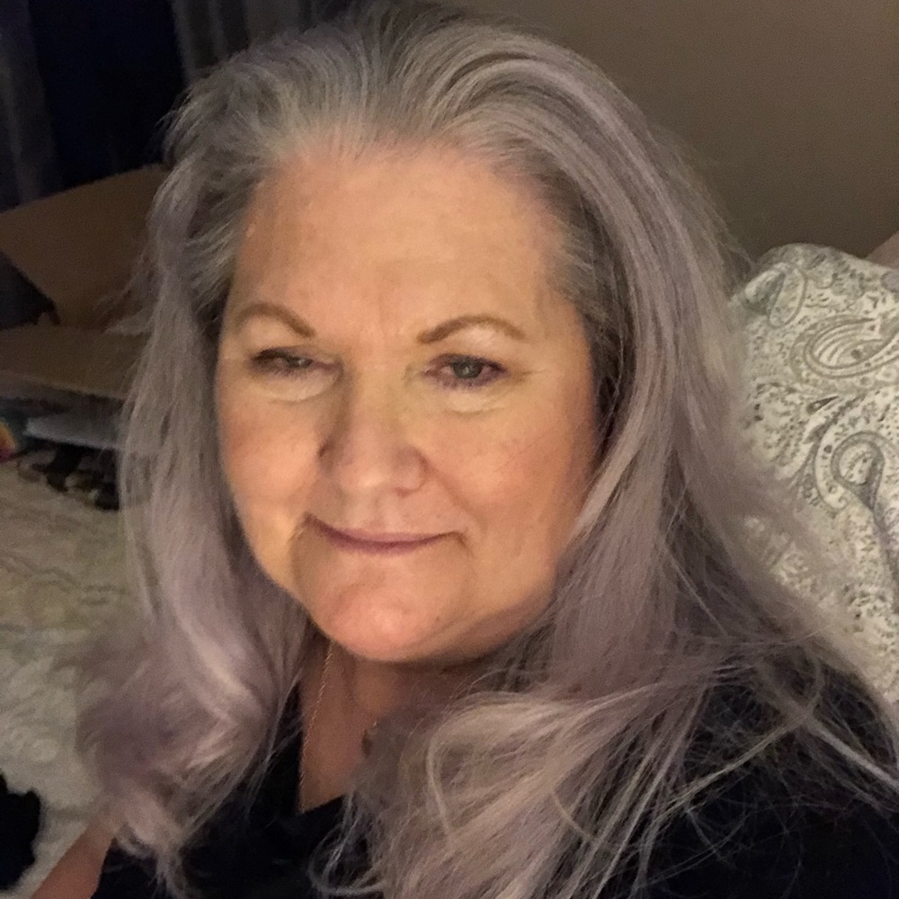 Meet your Posher, Sharon
